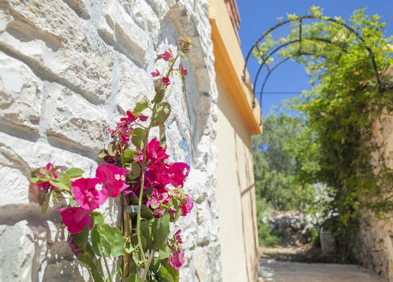 הוילה וולה לוקה Stone House San Pelegrin מראה חיצוני תמונה